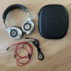 Beats by Dre Beats Executive Headphones Corded